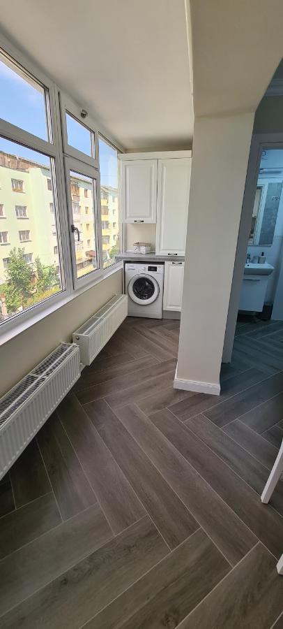 Apartament White Rezidence Curtea de Argeş Zewnętrze zdjęcie